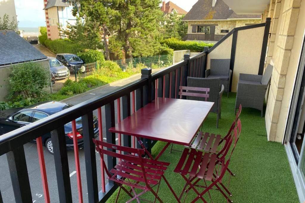 Magnifique Appartement Vue Mer A 50 M De La Plage Villers-sur-Mer Exteriör bild
